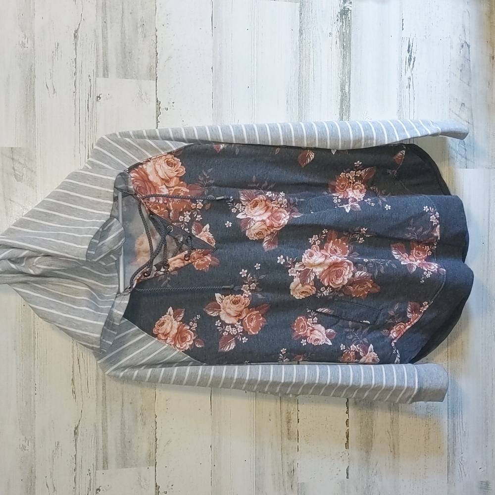 Floral lightweight hoodie